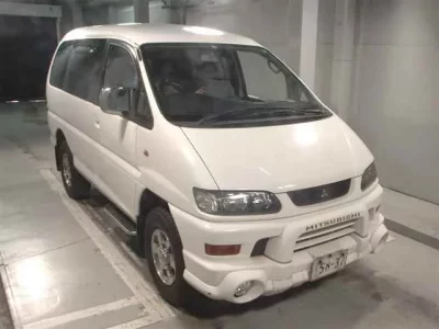 Mitsubishi DELICA