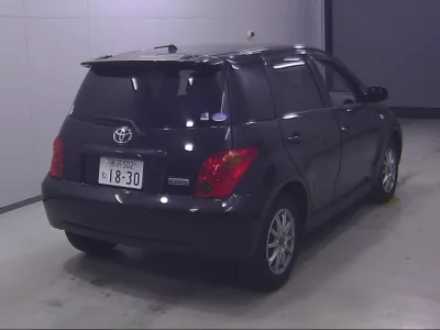 Toyota IST