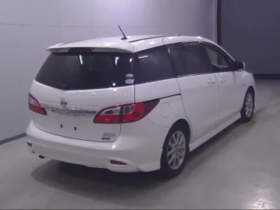 Nissan LAFESTA