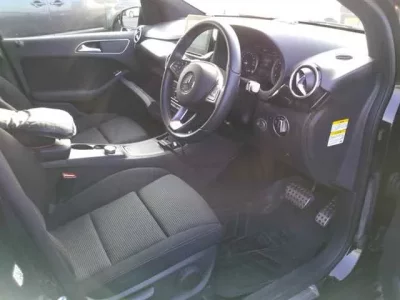Mercedes-Benz B CLASS