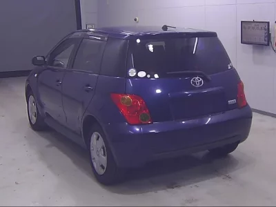 Toyota IST