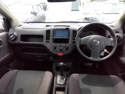 Nissan AD