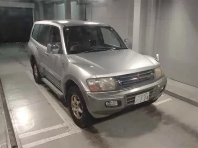 Mitsubishi PAJERO