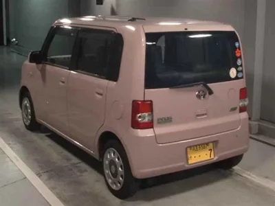 Toyota PIXIS SPACE