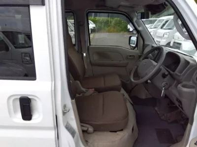 Nissan CLIPPER VAN