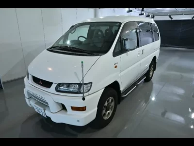 Mitsubishi DELICA