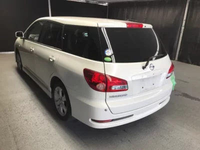 Nissan WINGROAD