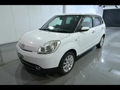 Mazda VERISA