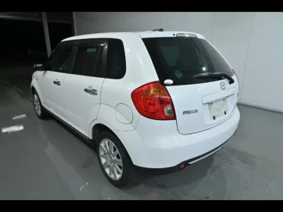 Mazda VERISA