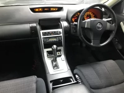 Nissan STAGEA