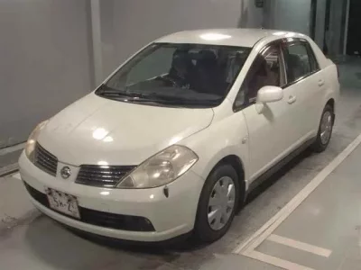 Nissan TIIDA LATIO