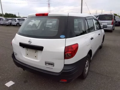 Nissan AD
