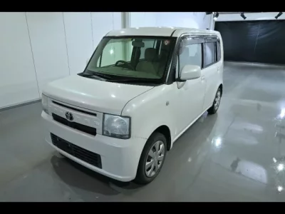 Toyota PIXIS SPACE