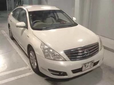 Nissan TEANA