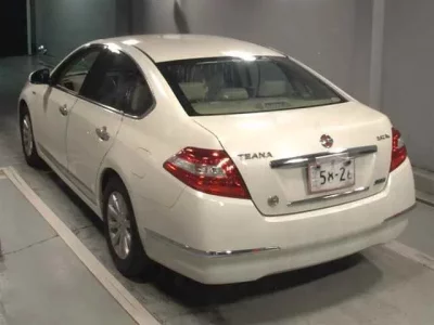 Nissan TEANA