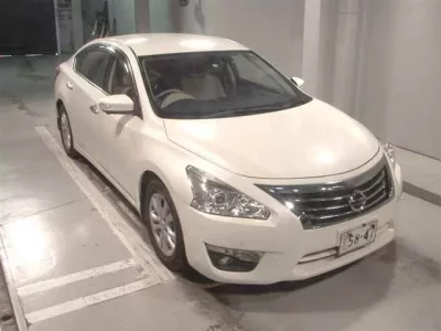 Nissan TEANA