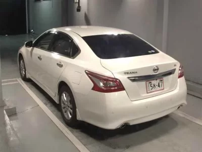 Nissan TEANA
