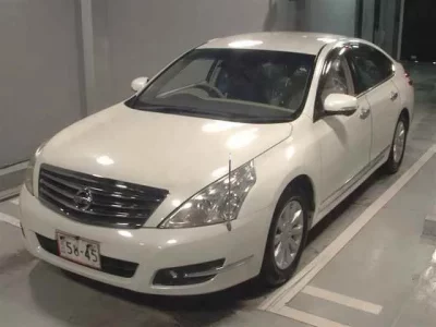 Nissan TEANA