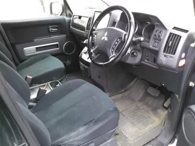 Mitsubishi DELICA D5