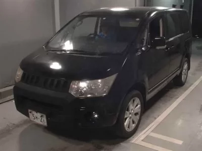 Mitsubishi DELICA D5