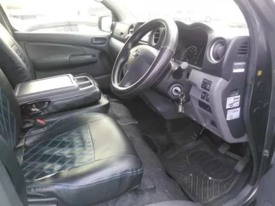 Nissan CARAVAN VAN