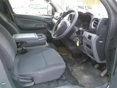 Nissan CARAVAN VAN