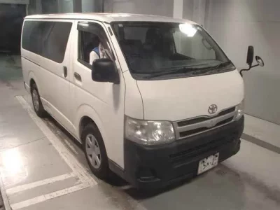 Toyota HIACE VAN