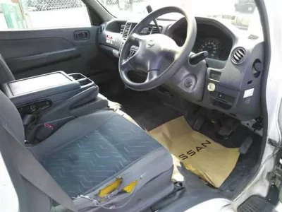 Nissan CARAVAN VAN