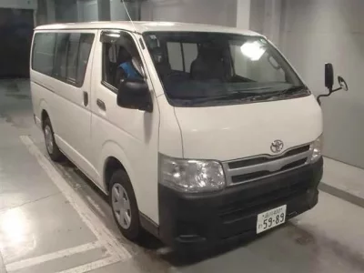 Toyota HIACE VAN