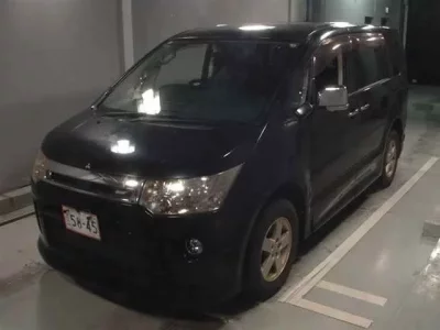 Mitsubishi DELICA D5