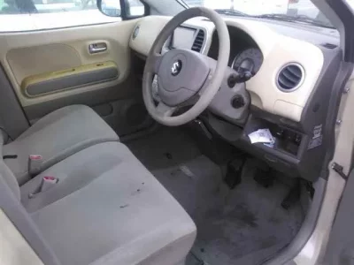 Suzuki MRWAGON