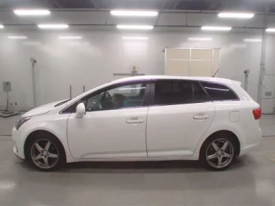 Toyota AVENSIS WAGON