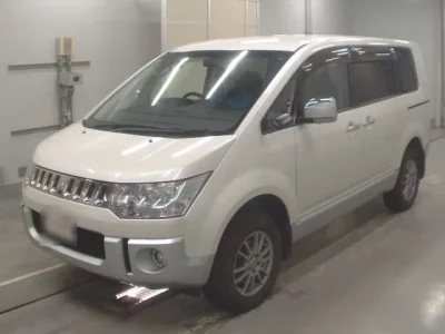 Mitsubishi DELICA D5