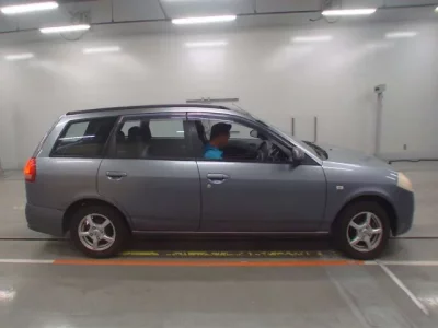 Nissan WINGROAD