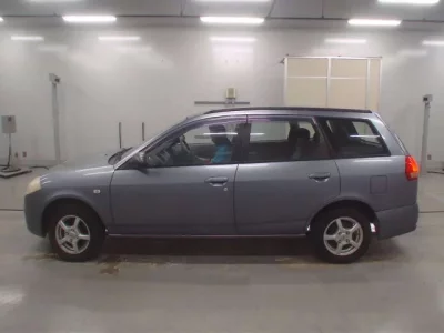 Nissan WINGROAD