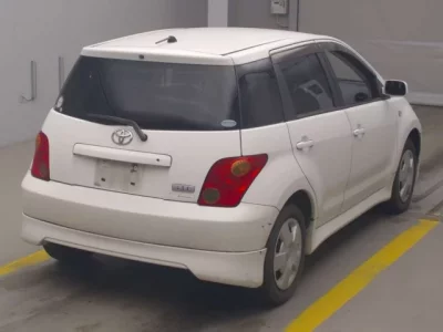 Toyota IST
