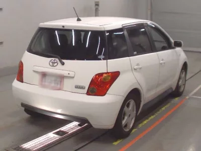 Toyota IST