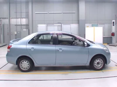Toyota BELTA