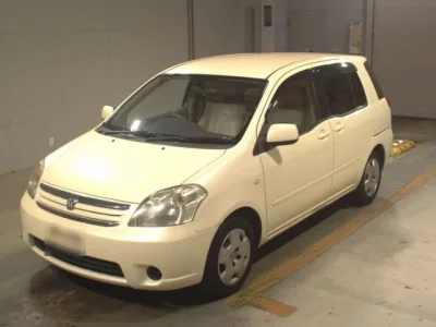 Toyota RAUM