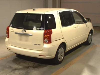 Toyota RAUM