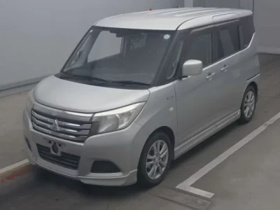 Mitsubishi DELICA D2