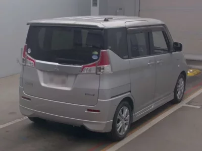 Mitsubishi DELICA D2