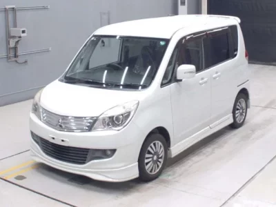 Mitsubishi DELICA D2
