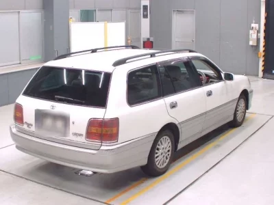 Toyota CROWN ESTATE
