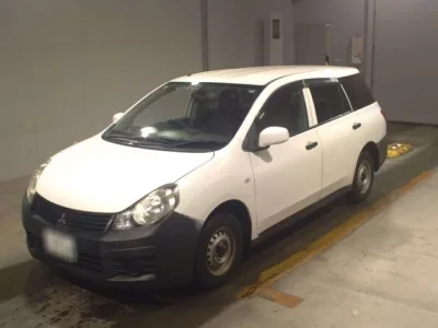 Mitsubishi LANCER VAN