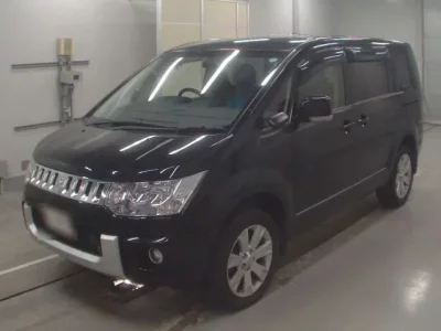 Mitsubishi DELICA D5