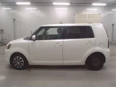 Toyota COROLLA RUMION