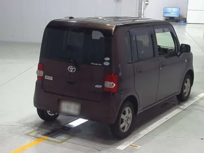 Toyota PIXIS SPACE
