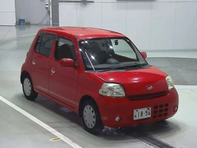 Daihatsu Esse
