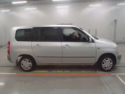 Toyota SUCCEED